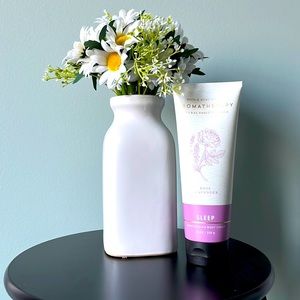 Bath & Body Works | Sleep: Rose + Lavender Aromatherapy Body Cream